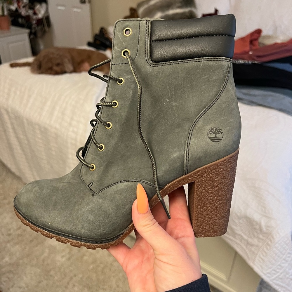 Timberland suede heel boots